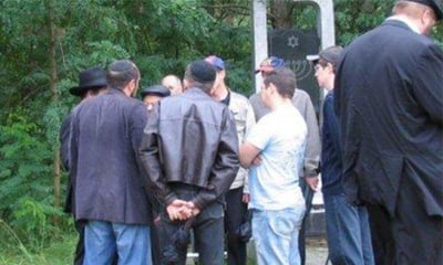 הסבא שנקבר מחדש השלים מעולם האמת את הבר מצוה לנכדו