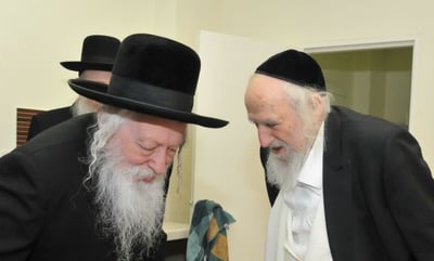 האדמו"ר מגור אצל הרב אויערבך