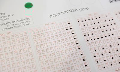 איור של גיליון סימון מצביעים בקלפיות