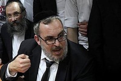 יעקב אשר, אמש