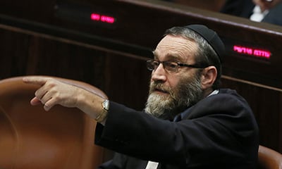 "אותך לרב שטיינמן, תזהר" • צפו כיצד הגיבו הח"כים להצעת גפני