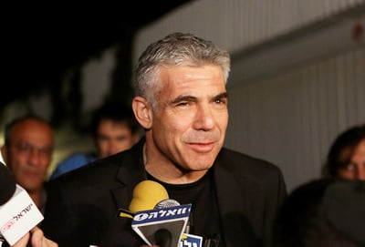 יאיר לפיד. פוסל את המפלגות החרדיות, לא את החרדים