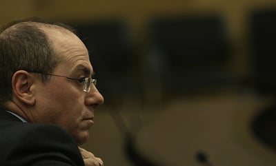 מיצר על חילול שבת. סילבן שלום