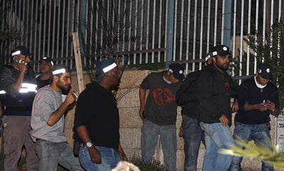 בלשים ליד 'מרכז הרב'