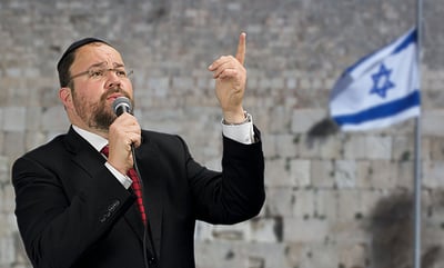 אברמי רוט בקליפ "על חומותייך" ליום ירושלים • צפו