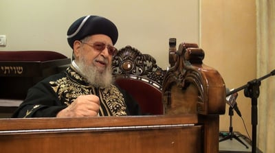 צפו: מרן הרב עובדיה יוסף סופד לבנו הרב יעקב יוסף