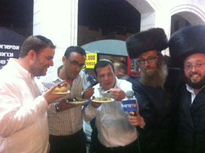 תמונות: העיתונאים בחתונת בעלזא