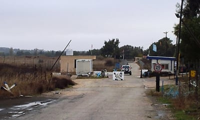 מעבר קונייטרה מהצד הישראלי של הגבול