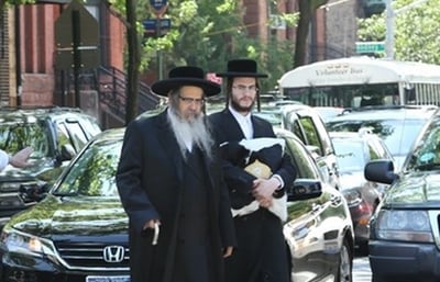 האדמו"ר מסאטמר יוצא לחופשה השנתית