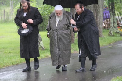 צפו: החרדים בארה"ב בחופשת ה'קאנטרי'