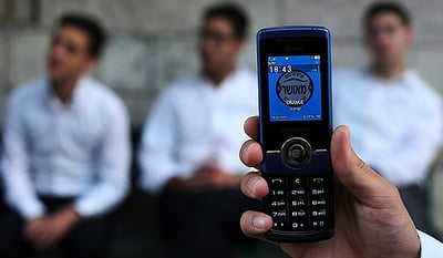 מכשיר טלפון כשר, הסמארטפון ניצח אותו
