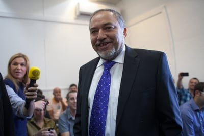 ליברמן בצאתו מבית המשפט היום