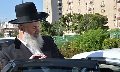הרב יונה מצגר