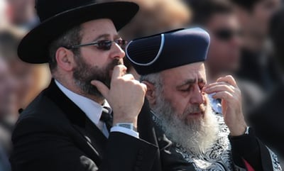האשכבה: הרבנים הראשיים נשאו תפילה בשירת הזמרת