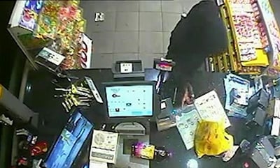 בגלל קול השודד: שוחרר ממעצר שווא • צפו בוידאו
