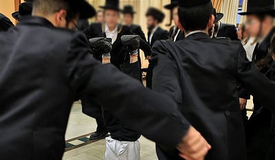 הכירו: אנשי העסקים שרוקדים כל ערב בחתונות חסידיות