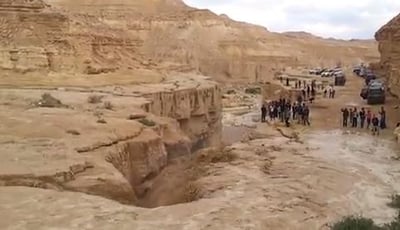 וידאו מרהיב: כך מתחיל שיטפון