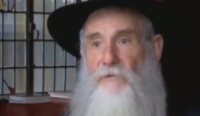 הרב שמאכיל הומלסים קיבל קנס: "המשטרה סימנה אותי"