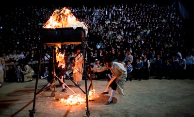 אַשְׁרֵי עַיִן רָאַתְהוּ • מדורות ל"ג בעומר בערים החרדיות