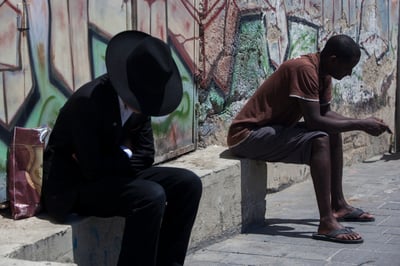 המשטרה עצרה שישה צעירים מבני ברק שתקפו ושדדו עובד זר