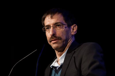 יגיד ערער, השר אורי אורבך