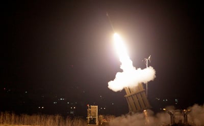 מערכת "כיפת ברזל" בפעולה