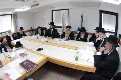 כינוס הרבנים, הערב