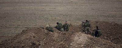 גורם צבאי בכיר: "אנחנו נערכים גם לתקוף, לא רק להגן"
