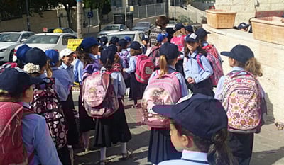 תלמידות "בית ספר המריבה"