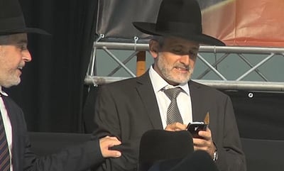 איזו אחדות: כשאריה דרעי דאג לאלי ישי • צפו בוידאו
