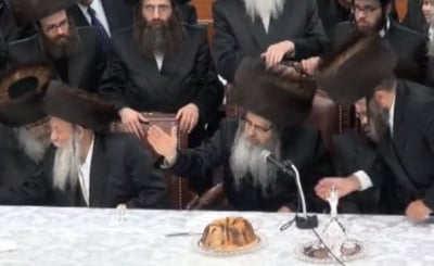 צפו בוידאו: 12 דקות של שמחה בחתונת סאטמר