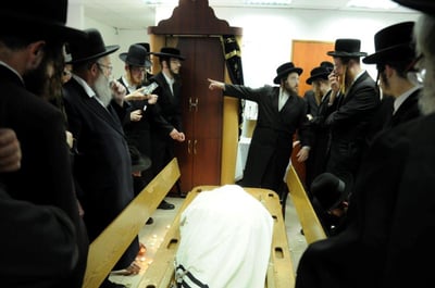 תיעוד: הלווית גאב"ד טשאבא זצ"ל