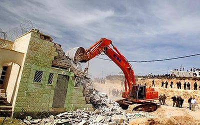 בג"ץ הורה למדינה: "יש להרוס את מאחז עמונה"