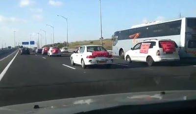 כ-200 כלי רכב נסעו באיטיות סמוך לכלא 4 כמחאה על המעצרים
