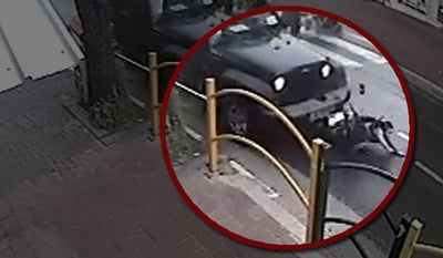 תיעוד מבני ברק: ילדים נפגעו מרכב, קמו והמשיכו ללכת