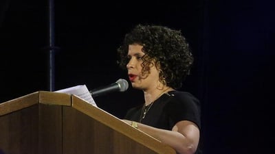 מיכל קסטן קידר בעצרת במוצאי שבת