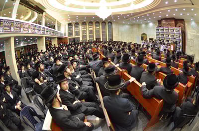 כנס חירום ב'מרכז חסידי ויזנ'יץ' • תיעוד