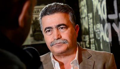 העובדים זועמים: עמיר פרץ החליט לבטל את פגרת הכנסת