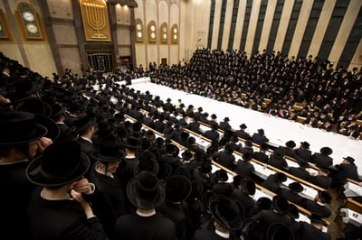 תיעוד: טיש יארצייט בבאבוב לבעל ה'דברי חיים' מצאנז