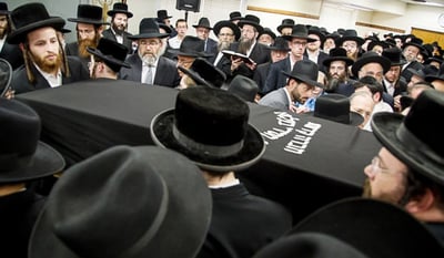 הלווית הרבי, ביום שישי