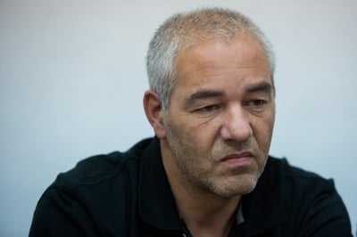 רונאל פישר חש ברע, פונה לבית החולים - ושוחרר