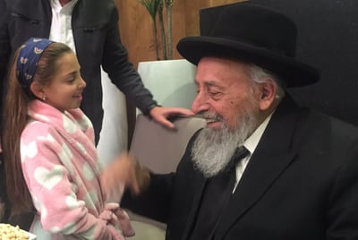 חבר מועצת חכמי התורה הגר"ש בעדני במסע חיזוק היסטורי במקסיקו