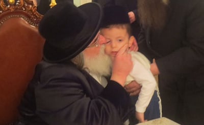 תיעוד: האדמו"ר מויז'ניץ במסע חיזוק בארה"ב