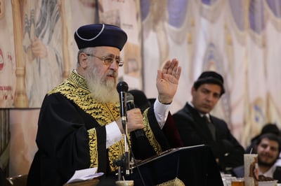 הגר"י יוסף נואם בעצרת, אמש