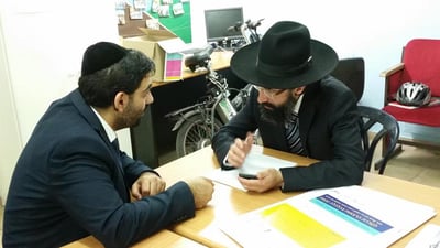 מיכאלי מלכיאלי בקבלת קהל