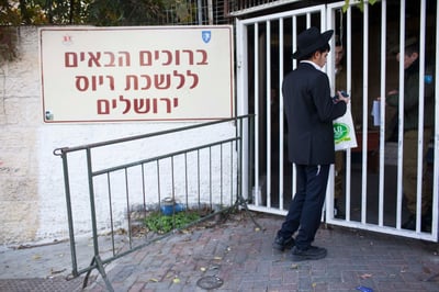 קצין בצה"ל ל"כיכר השבת": "יהיה יותר קל לגייס חרדים שרוצים"
