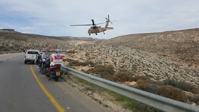 חיילת נהרגה בהתהפכות אוטובוס בבנימין, 50 חיילים נפצעו