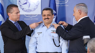 רוני אלשיך קיבל דרגת רב ניצב ומונה למפכ"ל המשטרה ה-18