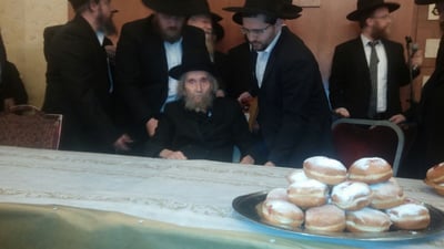 מרן הגראי"ל שטיינמן בירך את האברכים: שלא תצטרכו לבריות
