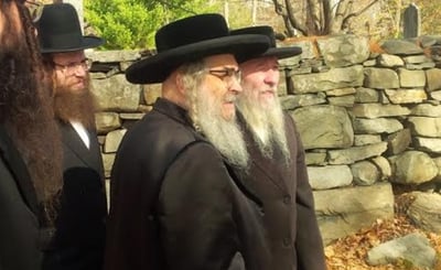 האדמו"ר מסאטמר בבית הקברות